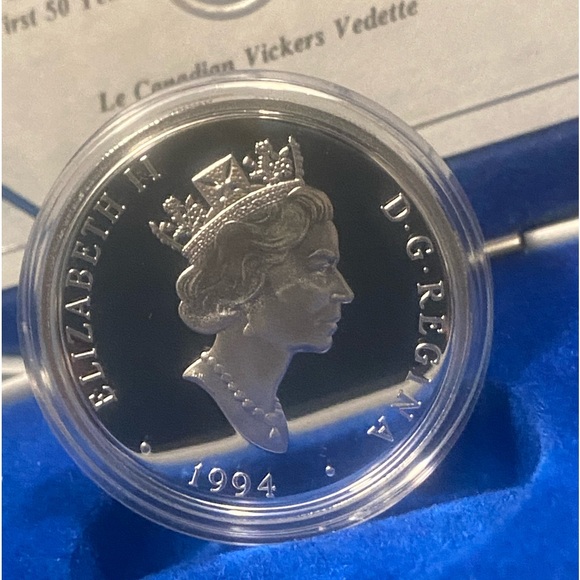 Series-1 Canada first 50years of flight sterling silver (w)24k gold cameo insert - Picture 2 of 10